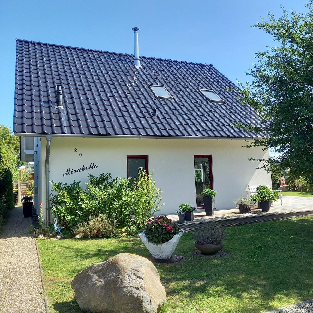 Haus vorgarten im oder rund um Haus Mirabelle